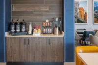 La Quinta Inn & Suites by Wyndham Spokane Downtown - breakfast