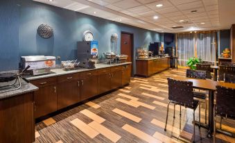 Best Western Plus Chain of Lakes Inn  Suites