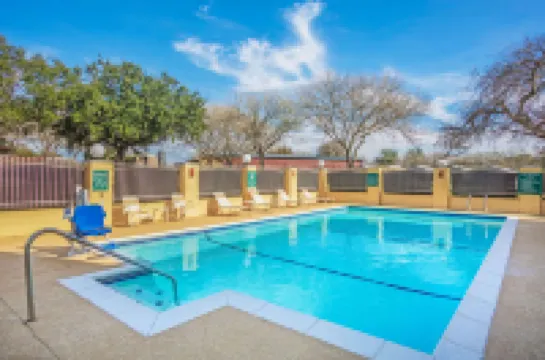 ลากินตา อินน์แอนด์สวีทส์ บายวินด์แฮม บีวิลล์