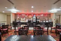 La Quinta Inn & Suites by Wyndham Salina - breakfast