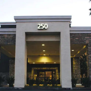 Best Western Plus Arrowhead Hotel