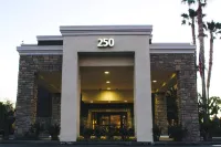 Best Western Plus Arrowhead Hotel