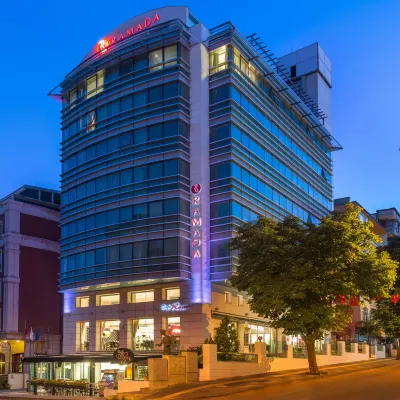 Ramada by Wyndham Ankara Mamak Belediyesi Nato Yolu Koşu Ve Dinlenme Alanı yakınındaki oteller
