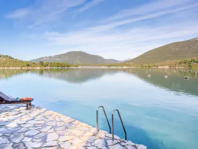Waterfront Oasis Hotels in 