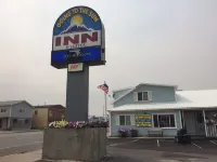 Going-to-The-Sun Inn & Suites