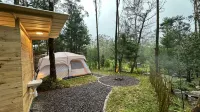 Green Hill Park Hotel dekat Embung 1 Perkebunan Teh Sinumbra