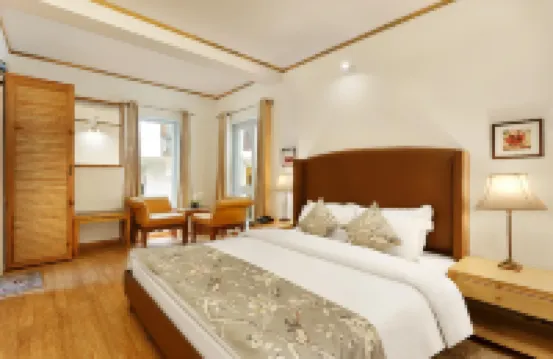 The Pinewood โรงแรมใน