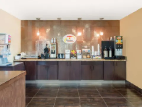 Super 8 by Wyndham Dilley TX Hotels in Dilley