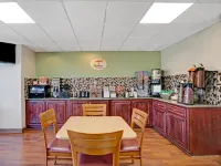 Super 8 by Wyndham Knoxville East - breakfast