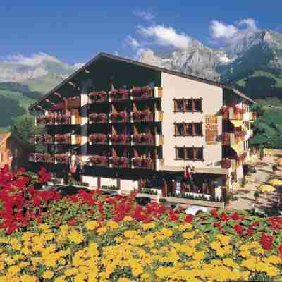 Chalet-Hôtel Beau Site Fitness & Spa Hotel Exterior