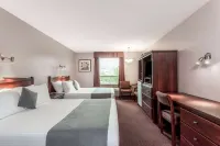 Super 8 by Wyndham Lake Country/Winfield Area