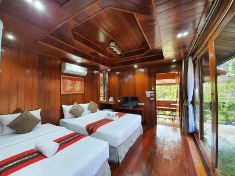 ห้องดีลักซ์สำหรับสามท่าน