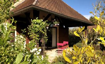 Amazing House with Pool in Vexin (Paris 1h)