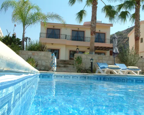 Three Bedroom Villa with Private Pool and Landscaped Garden Close to the Beach Hotels in Pissouri