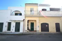 Alba Two-Room Air-Conditioned Holiday Home for 4 Guests - balcony