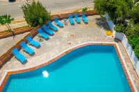 Matala Hostel - Pools