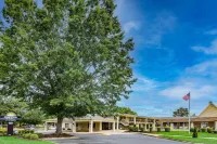 Days Inn & Suites by Wyndham Williamsburg Colonial Hotels in Williamsburg