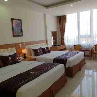 Phu Cuong Beach Hotel Rooms