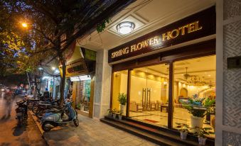 La Palm Hotel