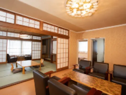 ホテル水明館 SNOW MONKEY RESORTS INFO & GIFT SHOP周辺のホテル