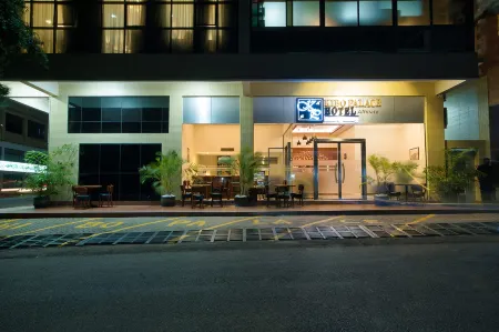 Kibo Palace Hotel Moshi Отели в г. Моши