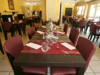 Cit'Hotel Hotel Prime - Montpelier Ouest -Saint Jean de Vedas - ที่มีสระว่ายน้ำ