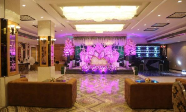 1. 라바냐 모텔..