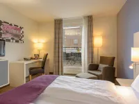 Sunday Hotel Berlin City West Hotels near قلعة سبانداو