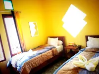Fifawind Hotel Hotel di Wae Kelambu