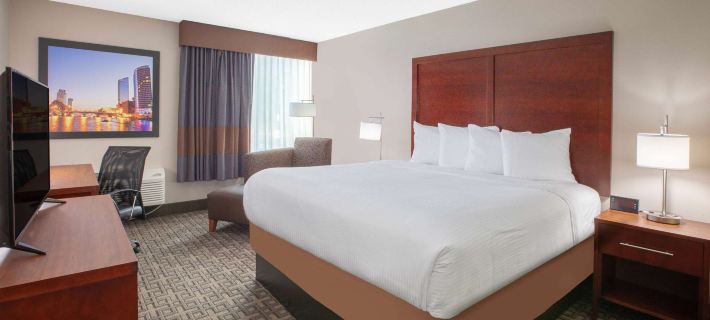Baymont by Wyndham Grand Rapids Near Downtown Hotele w: Kent County