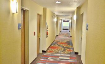 Holiday Inn Express & Suites Monaca - Center Township