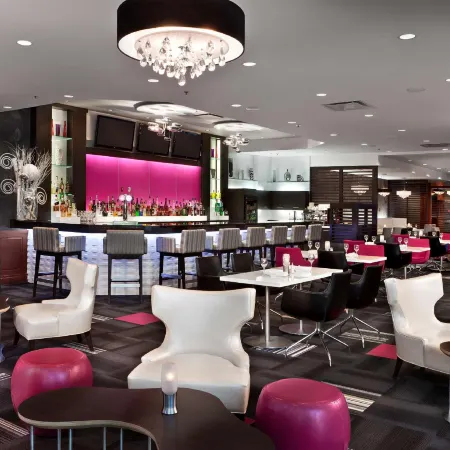 Ômage Hotel, Montreal Laval, a Tribute Portfolio Hotel