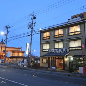 Ogotoso Hotels near Katata