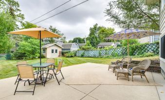 Glen Ellyn Home Walk to Downtown Dining and Shops!