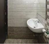 Mansa Lodge Hotel a Karanje Turf Satara