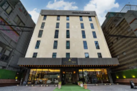 Lala Vianco Business Hotel