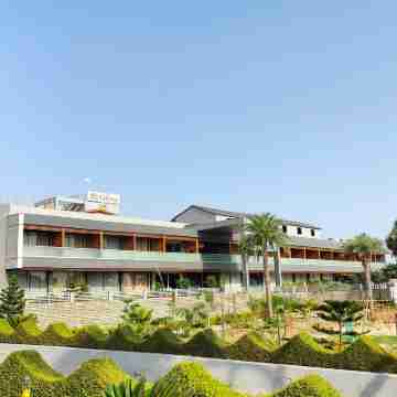 Krishna Beach Resorts Hotel Exterior