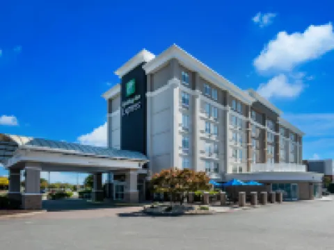 Holiday Inn Express HAMPTON - COLISEUM CENTRAL by IHG Hotels in Hampton