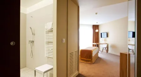 Golden Tulip Avignon le Paradou