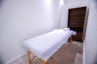 The Gate Hotel and Apartments - spa