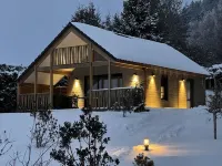 Domaine les 2 Mondes Hotels in Aydat