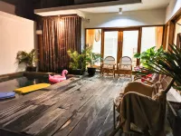 Watukarung Prapto Homestay Hotel a Paranggupito