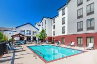 Hampton Inn & Suites Tulsa-Woodland Hills at 71st & Memorial - 3-Star