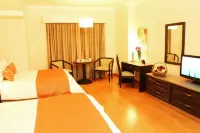 Plaza de Oro Hotels in 