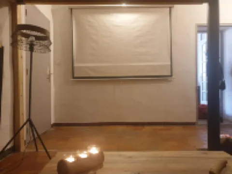 Charmant Appartement cœur Village provençal Hotels in Lambesc