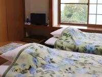 Fishermans Guest House Sakura Sou Hotels in Higashimatsushima