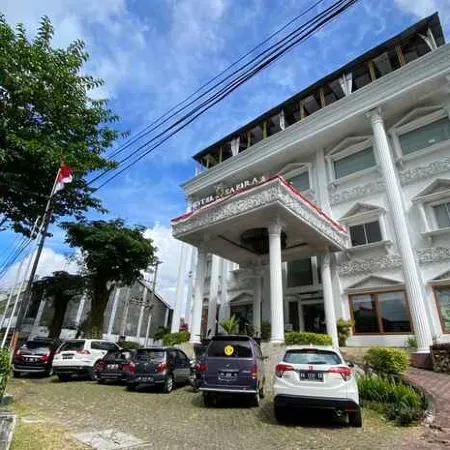 Hotel Safira Magelang