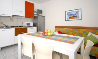 Sunny Beach Getaway for 6 Guests in Bibione