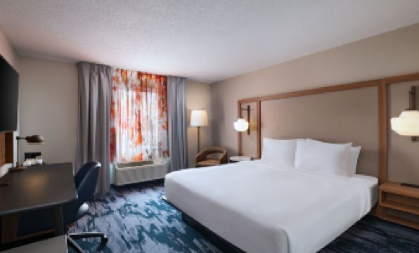 Fairfield Inn & Suites Kansas City Airport