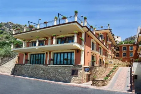 Agostiniana Hotel Отели в г. Sant'Alessio Siculo